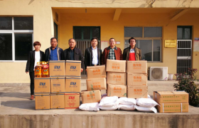 歡度重陽節(jié)，愛心獻(xiàn)夕陽